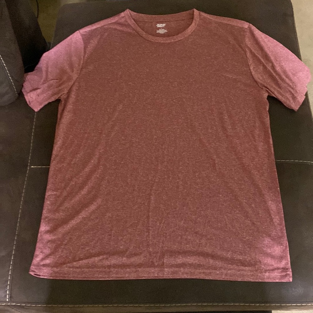 Large maroon shirt sleeve zone pro shirt